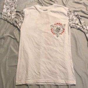 Long sleeve good vibes only rose shirt
